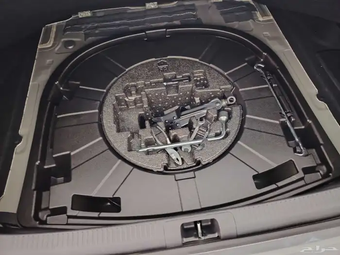 تويوتا كامري LE هايبرد 2025 تيتانيوم سعودي 9