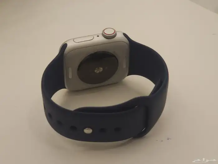 ابل واتش الجيل العاشر تدعم المكالمات 6