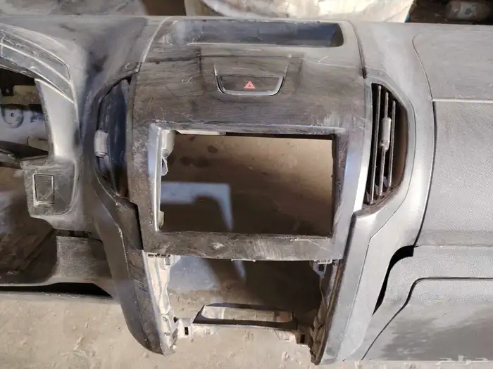 نايلون وانيت ايسوزو موديل من 2013 الي 2016 اصلي وكالة 1