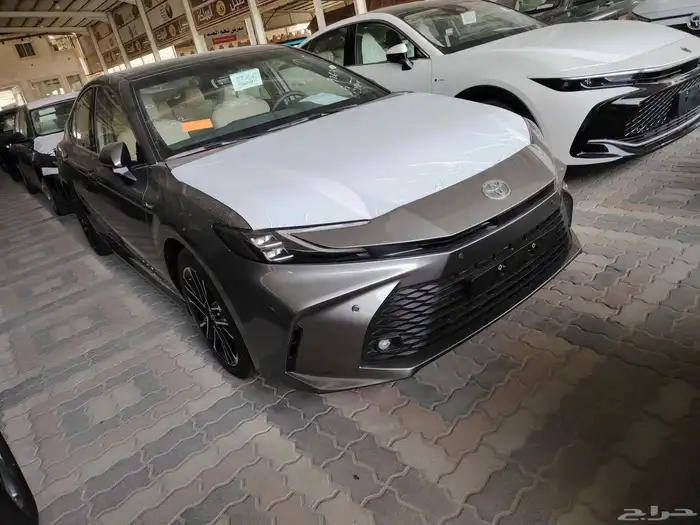 تويوتا كامري LE هايبرد 2025 تيتانيوم سعودي 1
