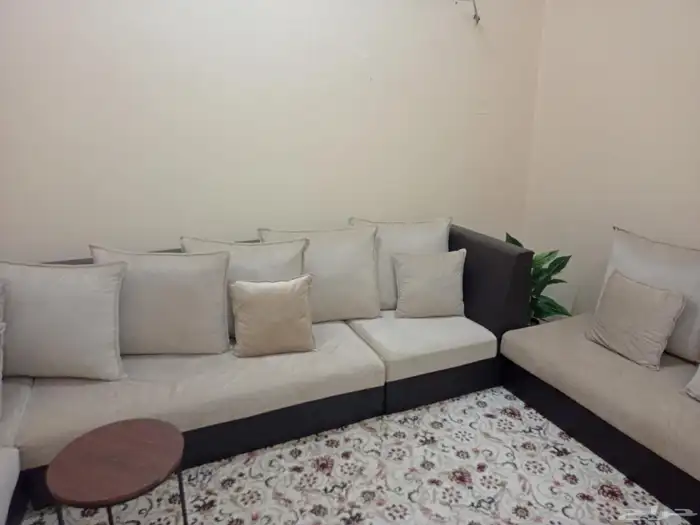 بيع اثاث منزل كامل مجلس نظيف بيج مع ستارة طاوله طعام ماليزي 0