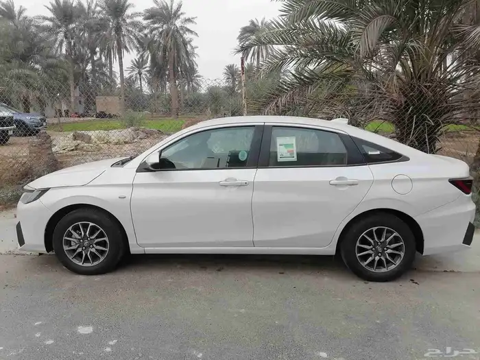 تويوتا يارس 2026 ليميتد عبد اللطيف جميل 3