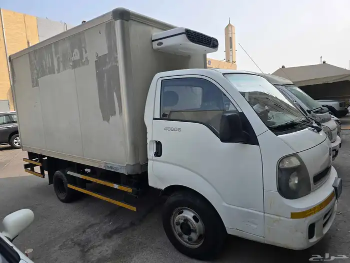 دينا كيا ثلاجة 2013 ماشي 125 الف 0