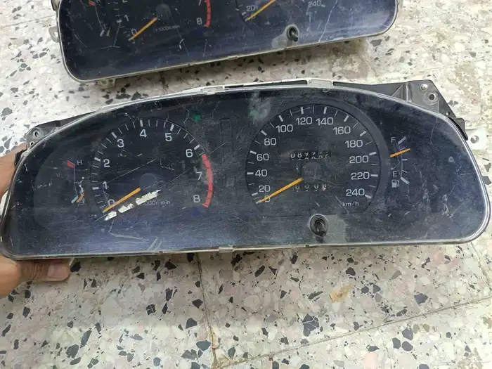 قطع غيار السيارات 0