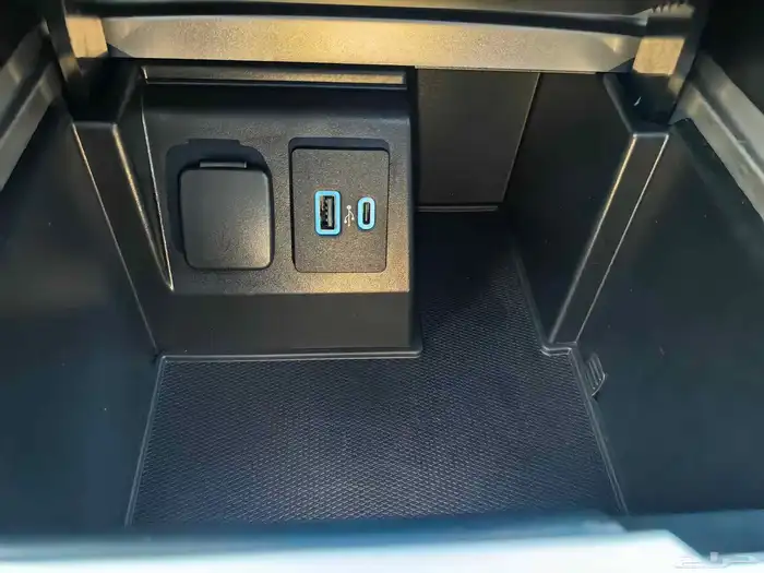 فورد اكسبلورر ليميتد فل اوبشن موديل 2020 م وارد كوريا 37