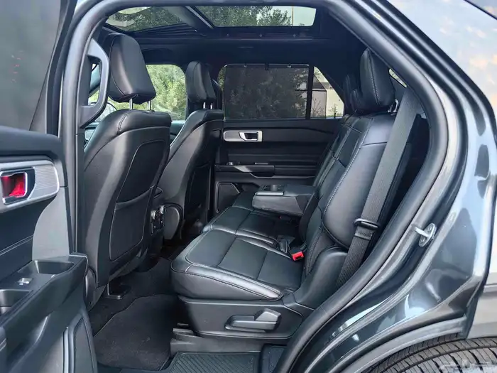 فورد اكسبلورر ليميتد فل اوبشن موديل 2020 م وارد كوريا 23