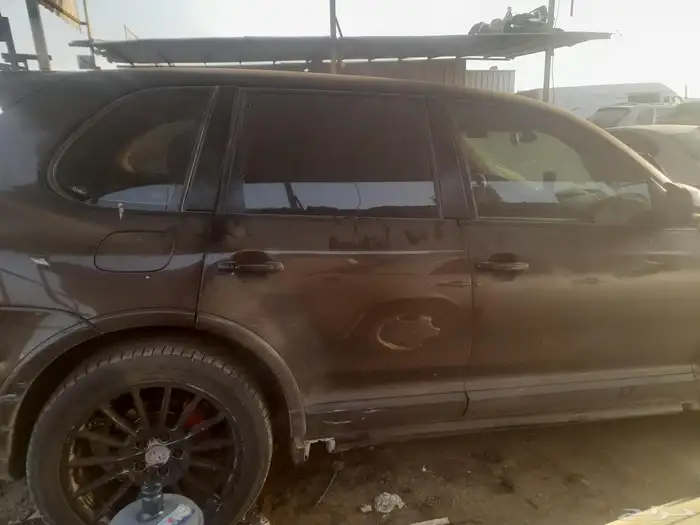 تشليح قطع غيار بورش مديل2008 0