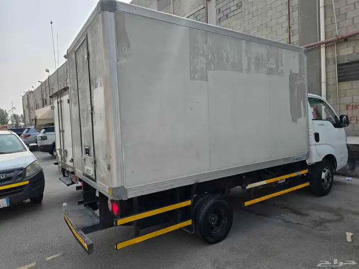 دينا كيا ثلاجة 2013 ماشي 125 الف 3