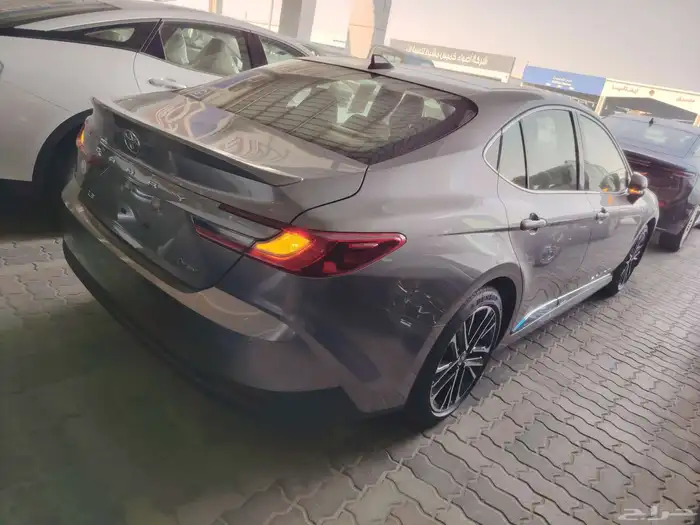 تويوتا كامري LE هايبرد 2025 تيتانيوم سعودي 2