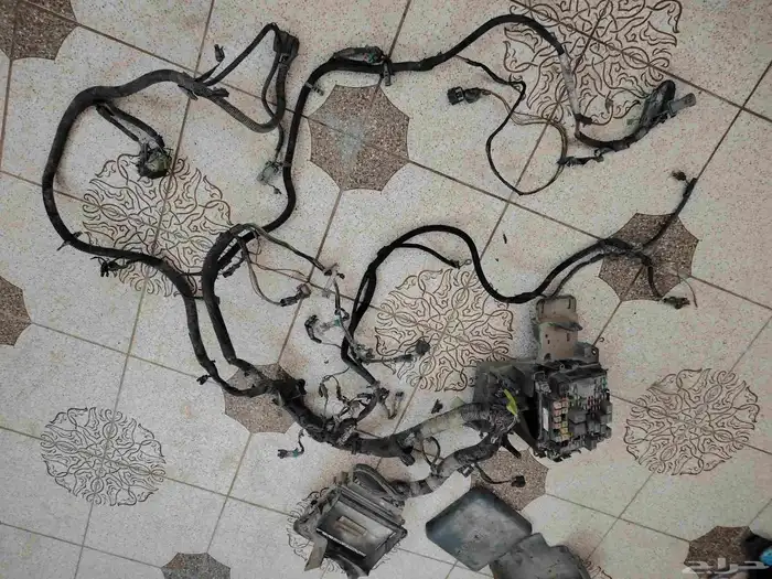 كمبيوتر جمس مع ظفيرة مع علبة الفيوزات 4