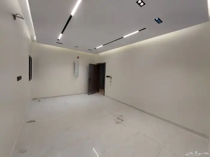 للبيع شقه تمليك الدور الأول مخطط 71جديدة مصعد راكب 11