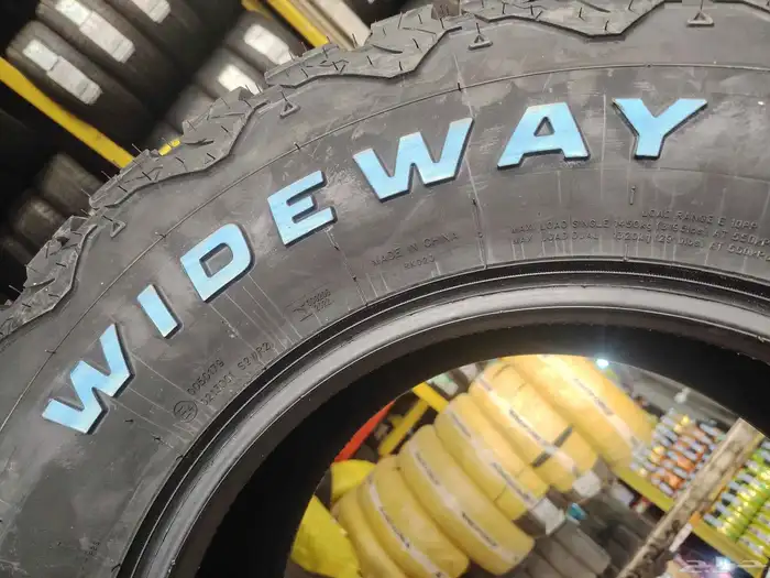 جنوط جمس كويتي مقاس 17 مع كفرات حجري 7