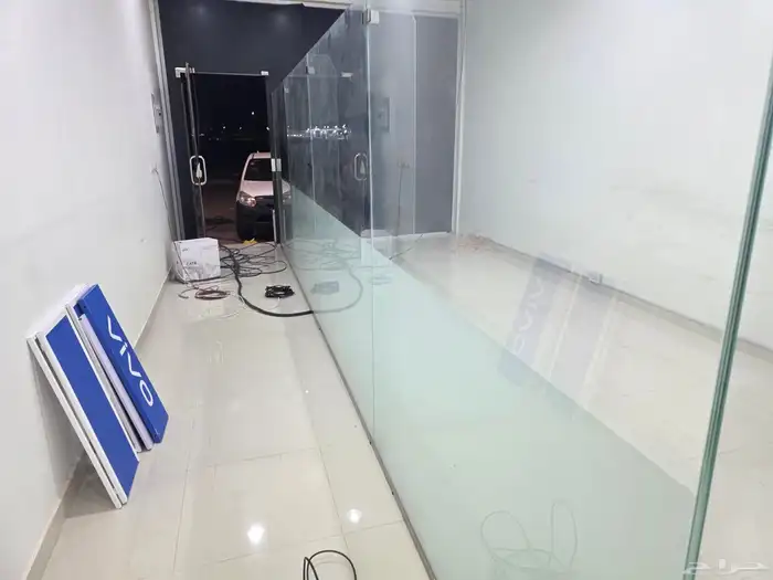 زجاج مكاتب سكربت 1