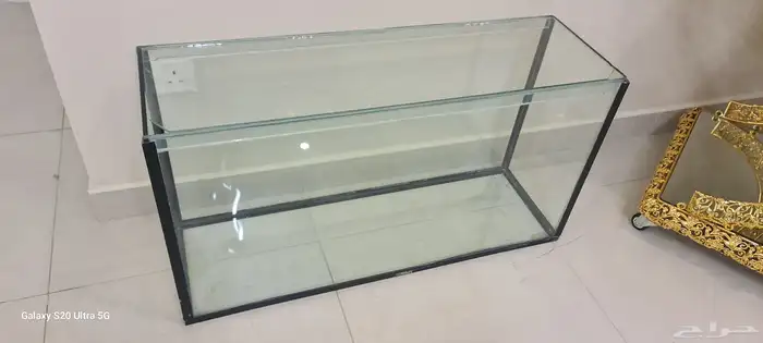 حوض سمك كبير 0