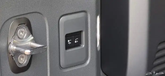 ديفندر P400 2022 HSE 23