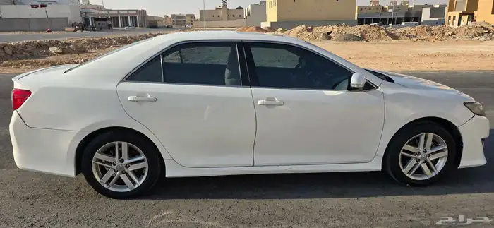 كامري 2012 SE فل كامل عبداللطيف جميل 3