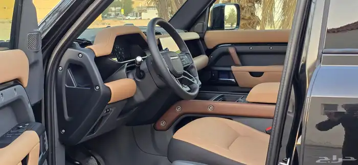 ديفندر P400 2022 HSE 14