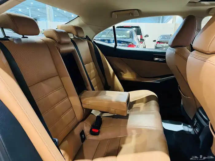 لكزس lS 350 2016 سعودي نظيف جدا 11