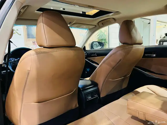 لكزس lS 350 2016 سعودي نظيف جدا 8