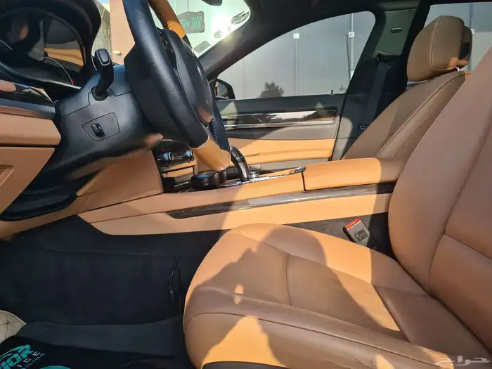 bmw 730 2013 ممشى قليل 14