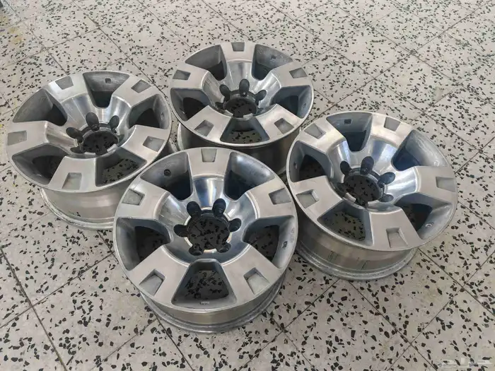 جنوط فتك مقاس 17 اصلي 2