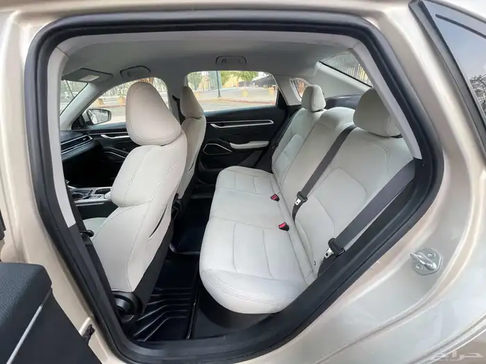 جيلي ام جراند 2023 سعودي 12