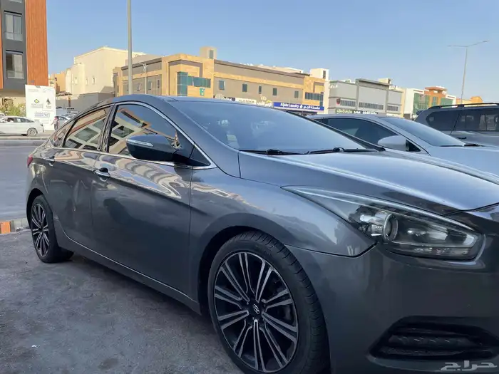 سيارة هواندي سيدان i40 فل كامل 4