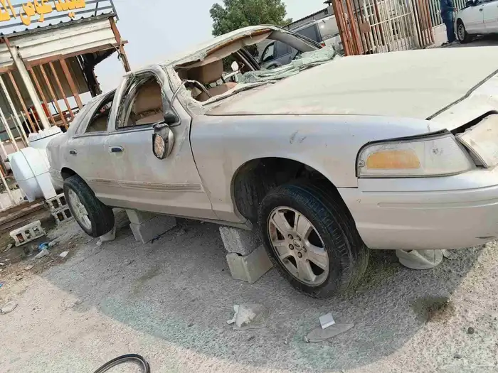 فورد فكتوريا موديل 2011 0