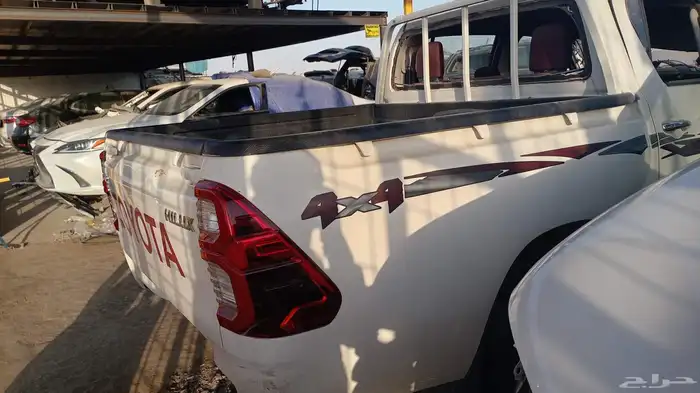 هايلوكس وفورشنر 9