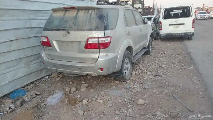 هايلوكس وفورشنر 4