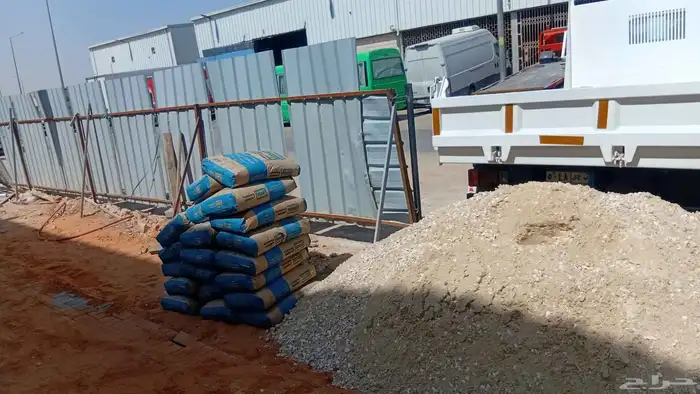 لجميع انواع الرمل والبحص والدفان والبلك ومواد البناء 47