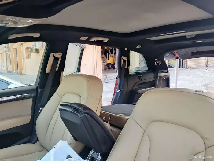 تغيير الداخلية لسيارة أودي سقف شموا أسود مع خياط طارة لونين 13