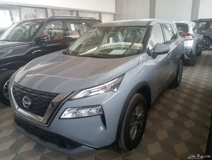 نيسان اكستريل استاندر 5 و 7 مقاعد موديل 2026 1