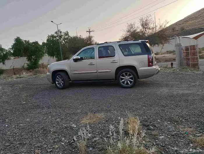 يوكن 2008 قصير فل كامل نظيف جدا وبحالة الوكالة (مستخدم واحد) 0