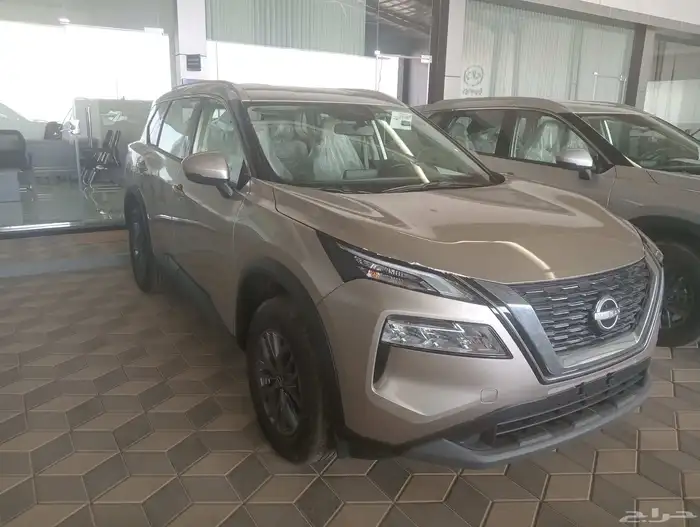 نيسان اكستريل استاندر 5 و 7 مقاعد موديل 2026 5