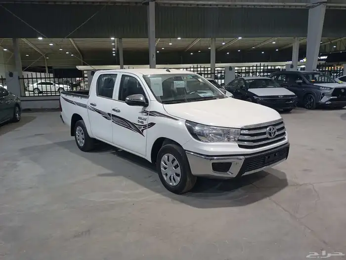 متوفر تويوتا هايلكس غمارتين ديزل بدون دبل موديل 2025 4