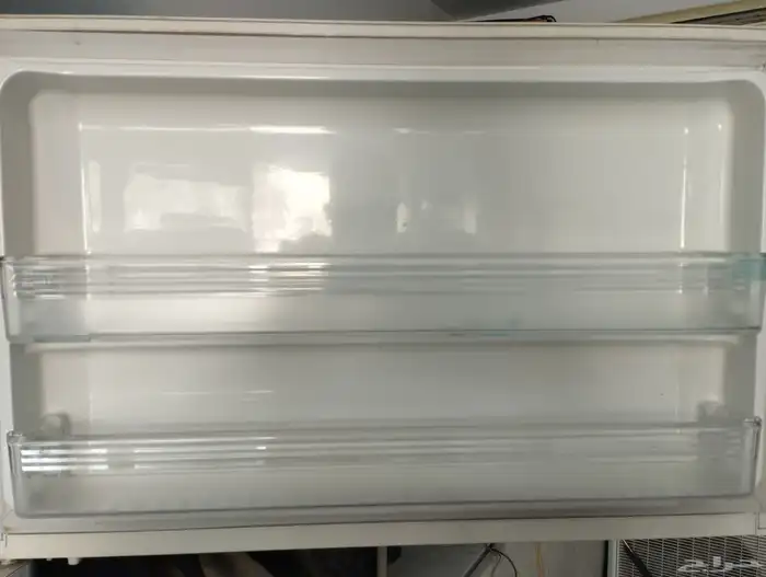 ثلاجه نظيف للبيع قديم شارب 4