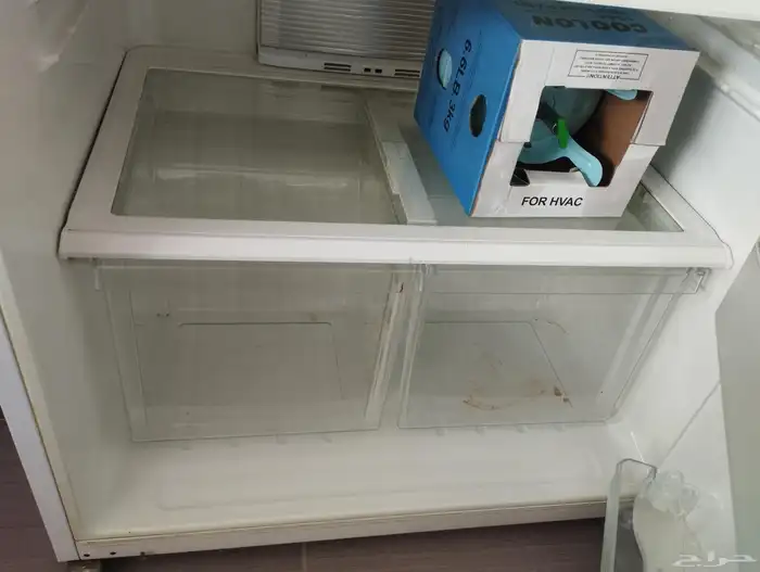 ثلاجه نظيف للبيع قديم شارب 3