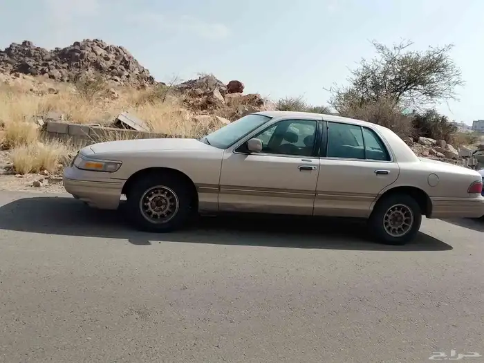 فورد ماركيز 9