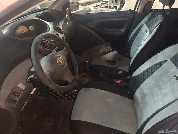 تويوتا يارس ايكو 2005 قير عادي للبيع 5