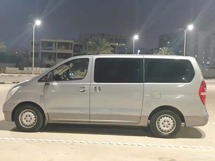 هونداي 2012 H1 8