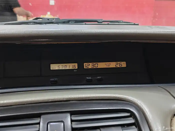 للبيع أفالون موديل 2002 نظيف جدا مجدد بالكامل 24