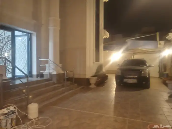 فيلا للبيع زاويه 965 متر 29