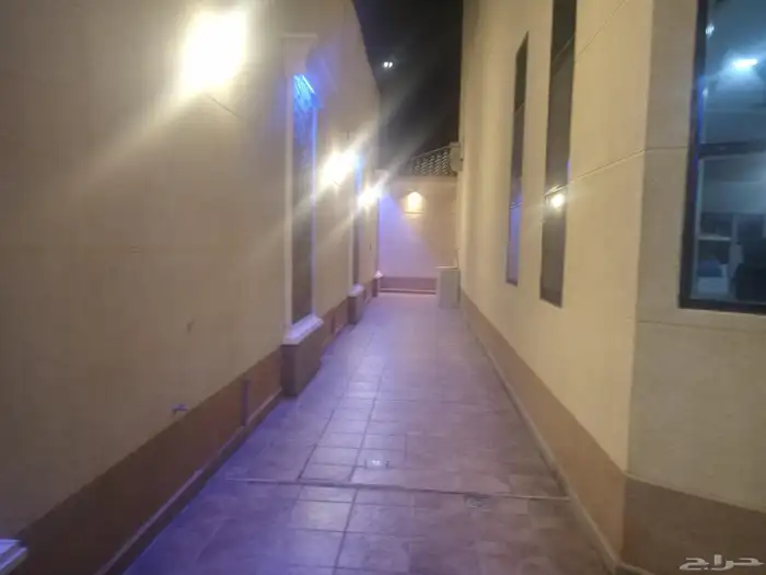 فيلا للبيع زاويه 965 متر 6