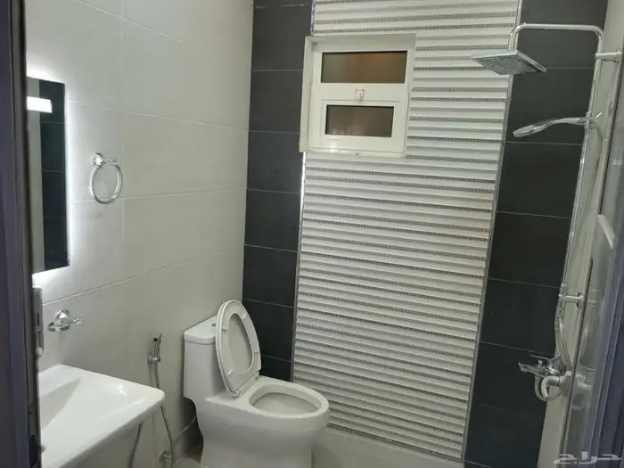 فيلا للبيع زاويه 965 متر 21