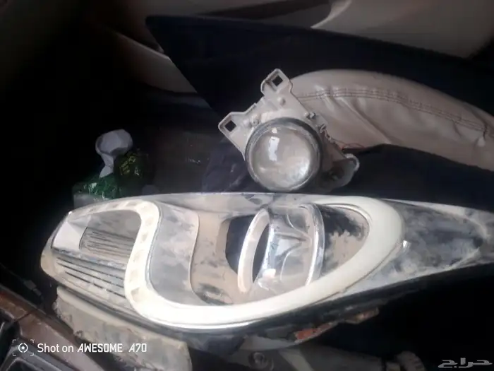 عدسه الاجيره الاصليه واللد حق الاصلي يسار على السوم 3