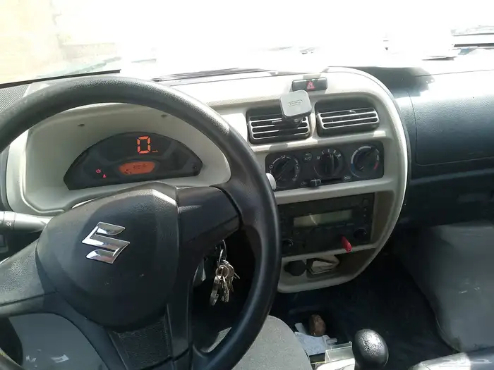 سيارة فان سوزوكي 6