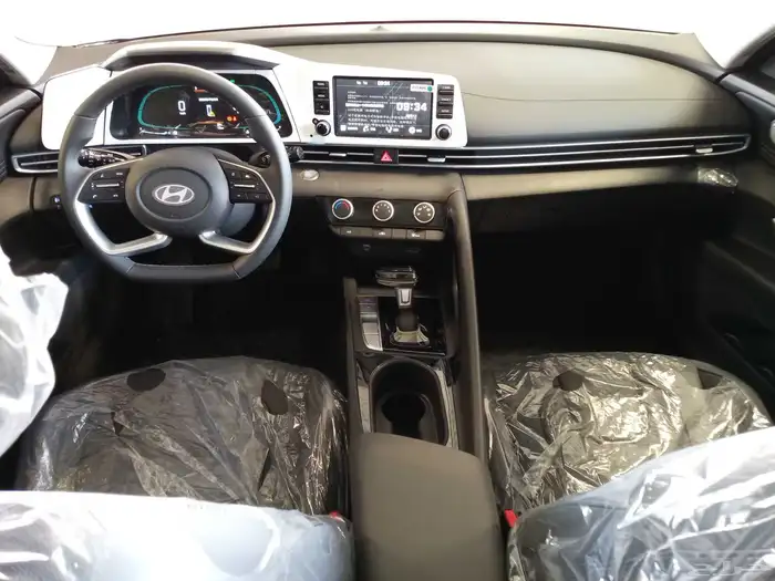 هونداي النترا ( 2025 ) كمفورت اصفار جديد بطاقة جمركية 17