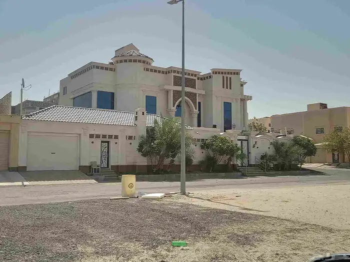 فيلا للبيع زاويه 965 متر 0