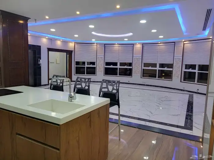 فيلا للبيع زاويه 965 متر 24